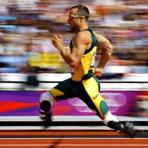 开云电子-赛尔·阿尔斯塔：无畏的后排巨星，南非队的防守壁垒，阿尔塞斯和阿尔萨斯