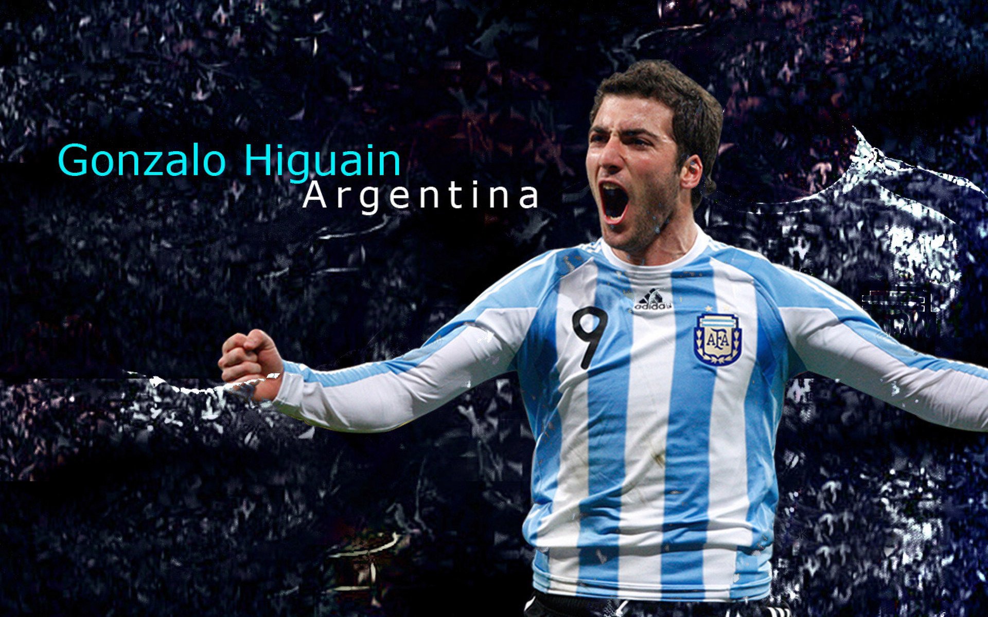 “尼古拉斯·桑特基的全能踢球技巧，成为阿根廷美洲狮队的战术基石”